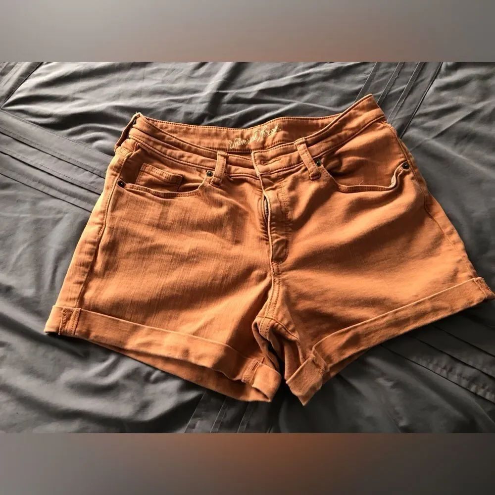 Universal Thread Peachy Orange Denim Jean Shorts